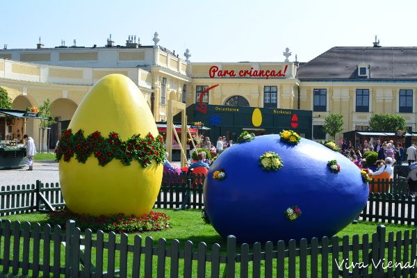 Mercado de Páscoa no Palácio Schönbrunn