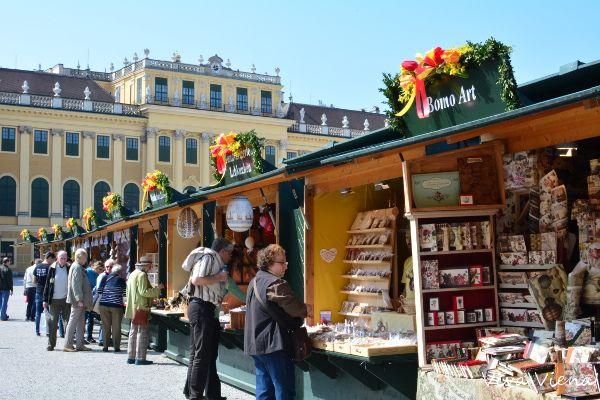 Mercado de Páscoa no Palácio Schönbrunn